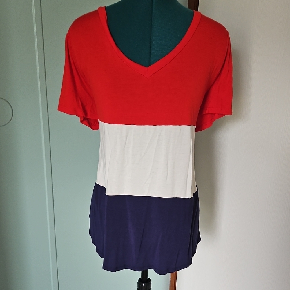 Colorblock V-Neck Women's Top - Red, White, and Blue